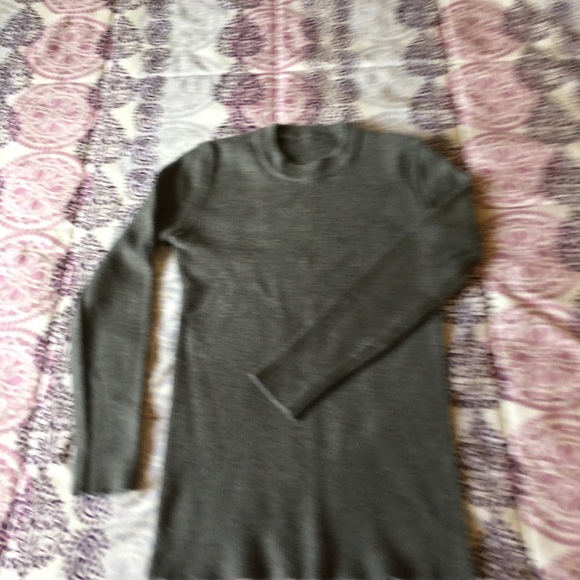 Gray sweater - Picture 2 of 5